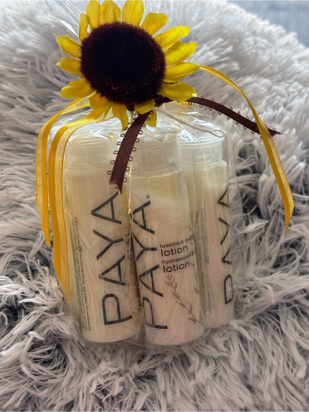 PAYA 7 Travel Size  Organics Luscious Quenching Body
